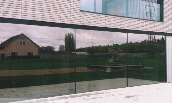 protislunecni-folie-b