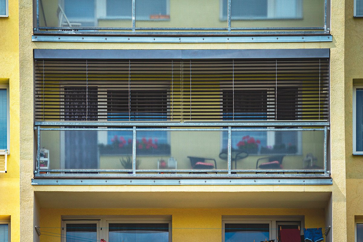 4realizace-zastineni-lodzie-v-Praze-9