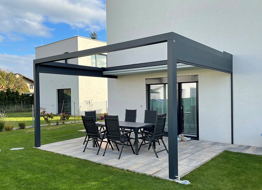 Pohyblivá pergola Futurol s textilní střechou Pohyblivá pergola Futurol s textilní střechou
