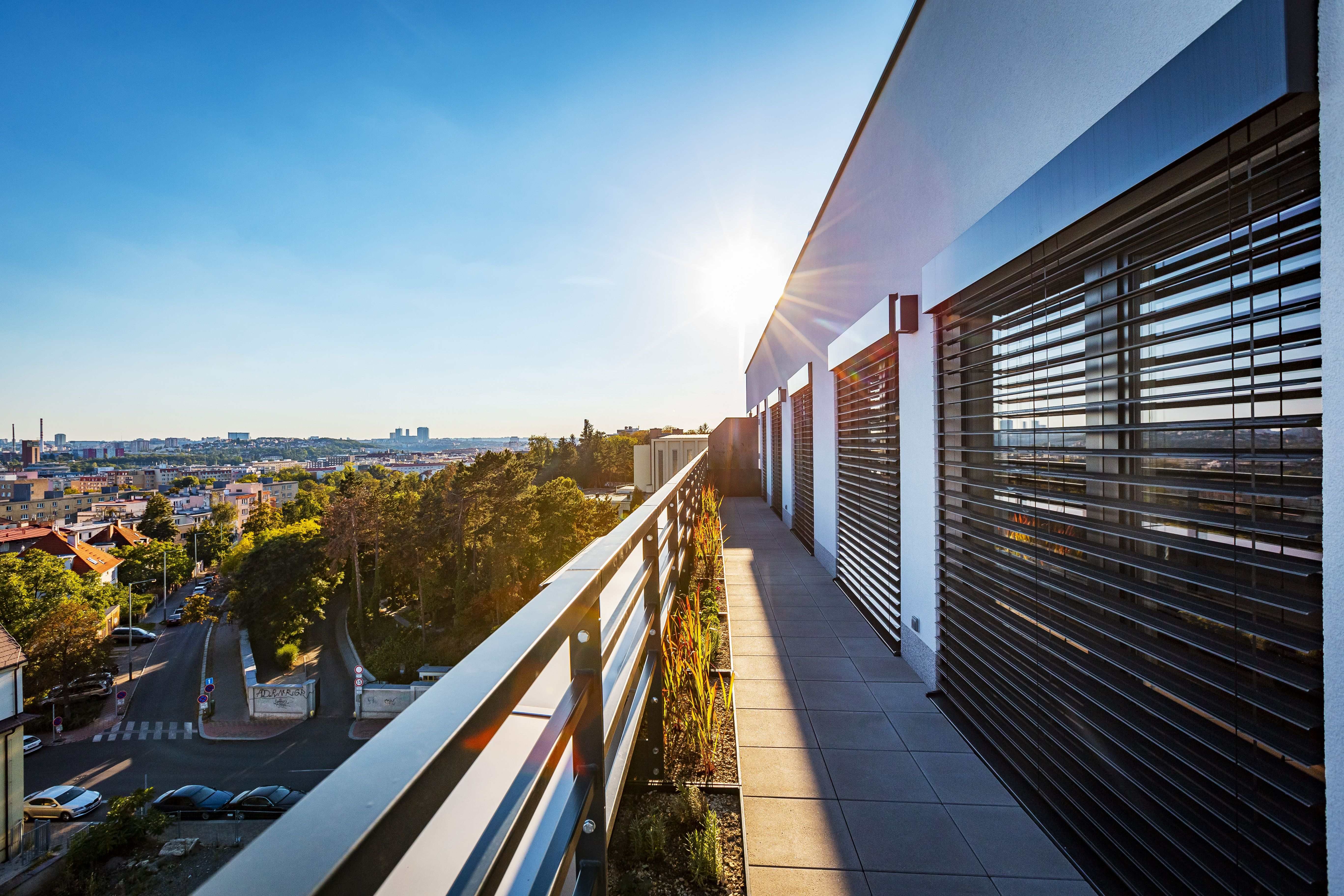 venkovní žaluzie lamela typu C antracit Praha 10