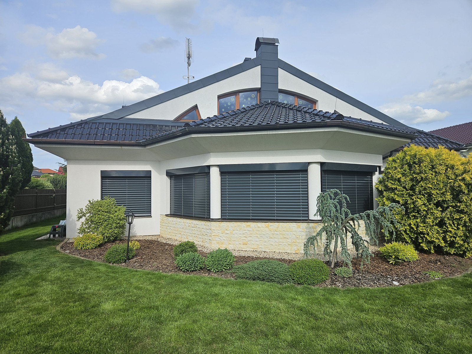 Z-90 v antracitové barvě